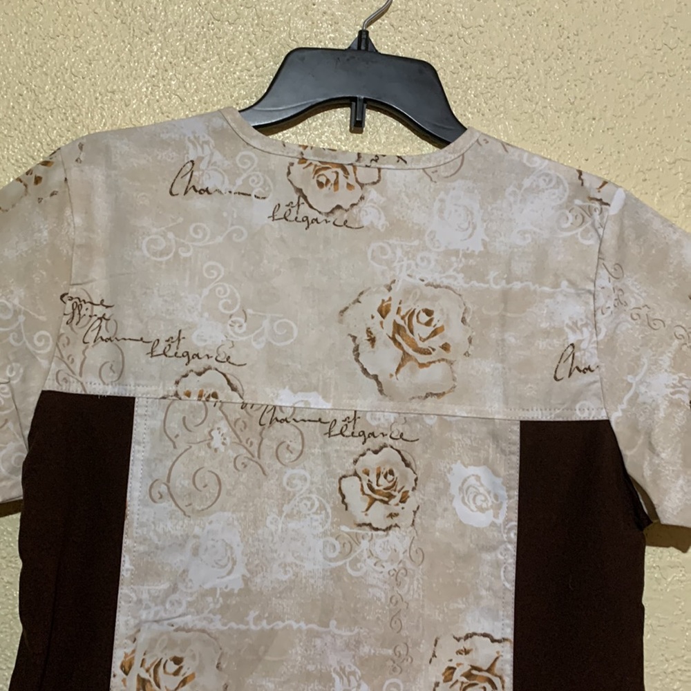 Nurse Scrub Top Brown Cream Floral  NWT by Miami Uniforms S Pullover Pockets - Picture 13 of 14